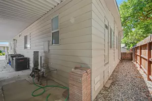 Diamondhead Dr, Modesto, CA 95355 - Photo 28