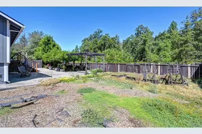 11250 Ball Road, Grass Valley, CA 95949 - Photo 38