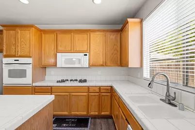 1369 Buckskin Way, Patterson, CA 95363 - Photo 18