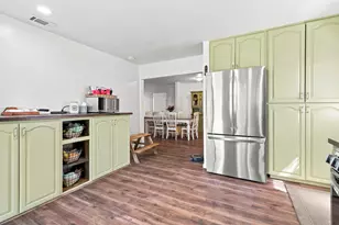 610 E Robinhood Dr, Stockton, CA 95207 - Photo 28