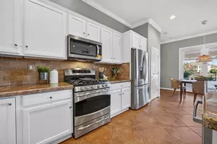 9576 Crystal Bay Ln, Elk Grove, CA 95758 - Photo 8