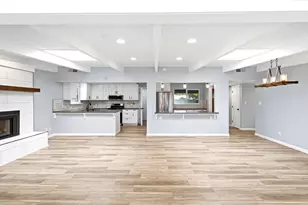 6860 Pocket Rd, Sacramento, CA 95831 - Photo 12