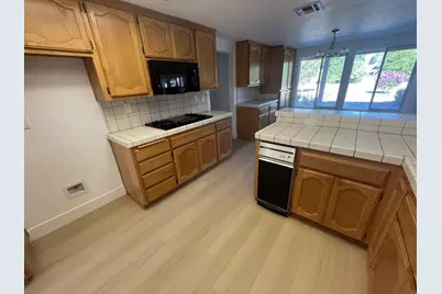 8208 Dressage Way, Sacramento, CA 95829 - Photo 12