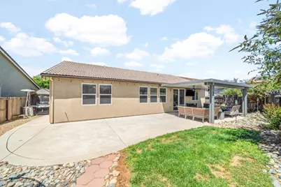 1221 Hamel Way, Galt, CA 95632 - Photo 40