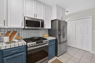 4007 Colonial Way, Sacramento, CA 95817 - Photo 18