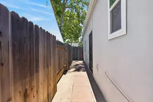 4007 Colonial Way, Sacramento, CA 95817 - Photo 44