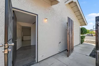 382 Gikas Lane, Turlock, CA 95382 - Photo 44