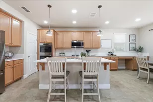 914 Campfire Cir, Rocklin, CA 95765 - Photo 2