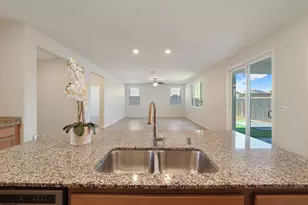 1457 W Woodward Ave, Manteca, CA 95337 - Photo 12
