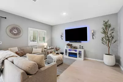 1710 Crossbow Ln, Stockton, CA 95206 - Photo 8