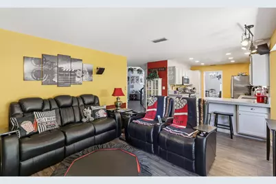 6931 Cranleigh Avenue, Sacramento, CA 95823 - Photo 14