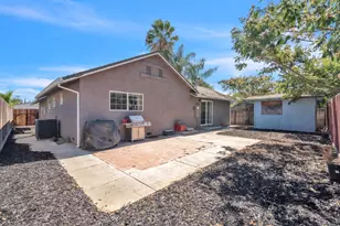 5615 48th Ave, Sacramento, CA 95823 - Photo 8