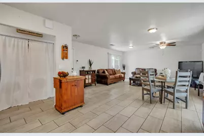 5615 48th Avenue, Sacramento, CA 95823 - Photo 14