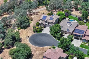 701 Stanfel Pl, El Dorado Hills, CA 95762 - Photo 2