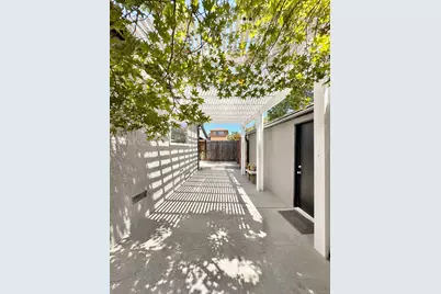 2801 San Luis Court, Sacramento, CA 95818 - Photo 22