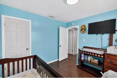 4960 Bradford Drive, Sacramento, CA 95820 - Photo 22