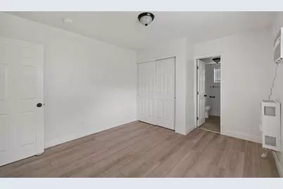 2398 Oakmont Street, Sacramento, CA 95815 - Photo 10