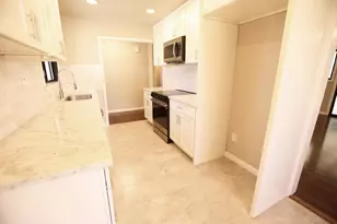 1712 W Locust St, Lodi, CA 95242 - Photo 4