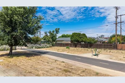 720 Woodrow Avenue, Modesto, CA 95350 - Photo 48