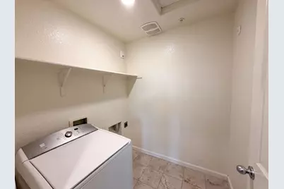 8224 Kossum Way, Elk Grove, CA 95624 - Photo 20
