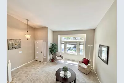 385 Hatteras Way, Sacramento, CA 95831 - Photo 8