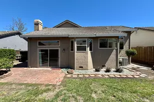 385 Hatteras Way, Sacramento, CA 95831 - Photo 28