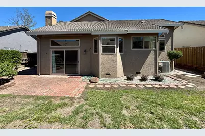 385 Hatteras Way, Sacramento, CA 95831 - Photo 32