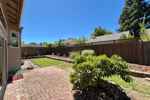 385 Hatteras Way, Sacramento, CA 95831 - Photo 36