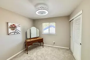 385 Hatteras Way, Sacramento, CA 95831 - Photo 18