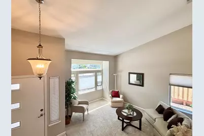 385 Hatteras Way, Sacramento, CA 95831 - Photo 2