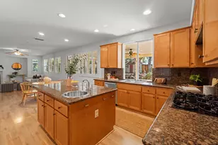 8208 Tail Race Dr, Roseville, CA 95747 - Photo 14
