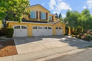8208 Tail Race Dr, Roseville, CA 95747 - Photo 4