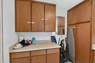 2032 Bowling Green Dr, Sacramento, CA 95825 - Photo 20