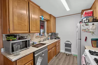 2032 Bowling Green Drive, Sacramento, CA 95825 - Photo 8