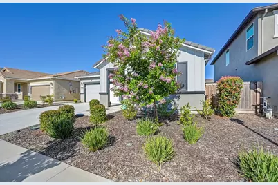 1626 Stepney Way, Plumas Lake, CA 95961 - Photo 2