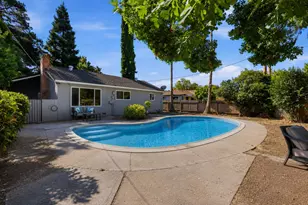 6650 Hogan Dr, Sacramento, CA 95822 - Photo 2