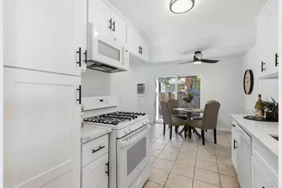 6650 Hogan Drive, Sacramento, CA 95822 - Photo 8