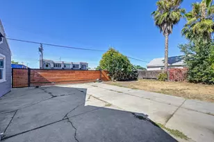 2820 Fruitridge Rd, Sacramento, CA 95820 - Photo 62