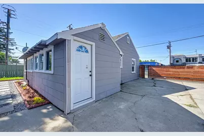2820 Fruitridge Road, Sacramento, CA 95820 - Photo 64
