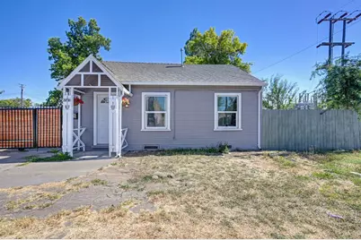 2820 Fruitridge Road, Sacramento, CA 95820 - Photo 2
