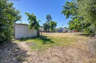 2820 Fruitridge Rd, Sacramento, CA 95820 - Photo 56