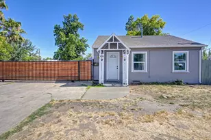 2820 Fruitridge Rd, Sacramento, CA 95820 - Photo 1