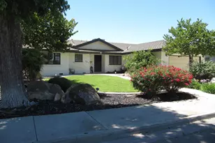 1033 Madison Ave, Los Banos, CA 93635 - Photo 4
