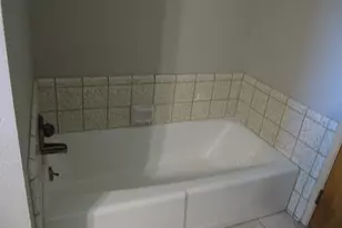 1033 Madison Ave, Los Banos, CA 93635 - Photo 18