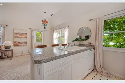 551 Southgate Road, Sacramento, CA 95815 - Photo 60