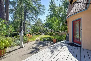 551 Southgate Rd, Sacramento, CA 95815 - Photo 84
