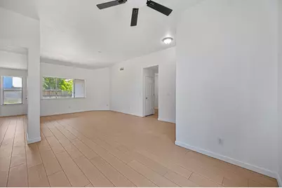 8652 Nash Way, Sacramento, CA 95828 - Photo 6