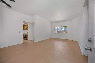 8652 Nash Way, Sacramento, CA 95828 - Photo 2