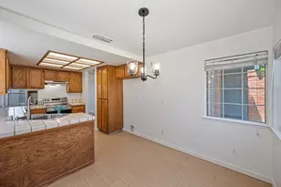 8652 Nash Way, Sacramento, CA 95828 - Photo 16