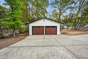 17854 Oriole Ct, Penn Valley, CA 95946 - Photo 10